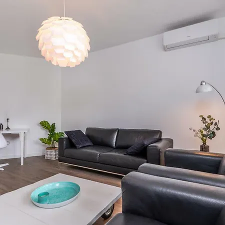 Stylish 2bd Flat With Balcony & Fast Wifi - Lozenets By Flat Mаnager