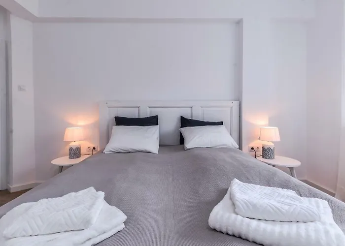 66 - Stylish Two Bedroom In Lozenets District By Flat Mаnager Apartmán