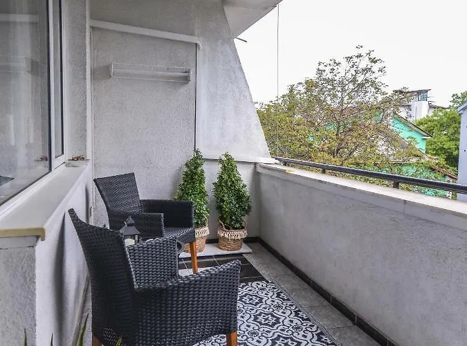 66 - Stylish Two Bedroom In Lozenets District By Flat Mаnager Sofia